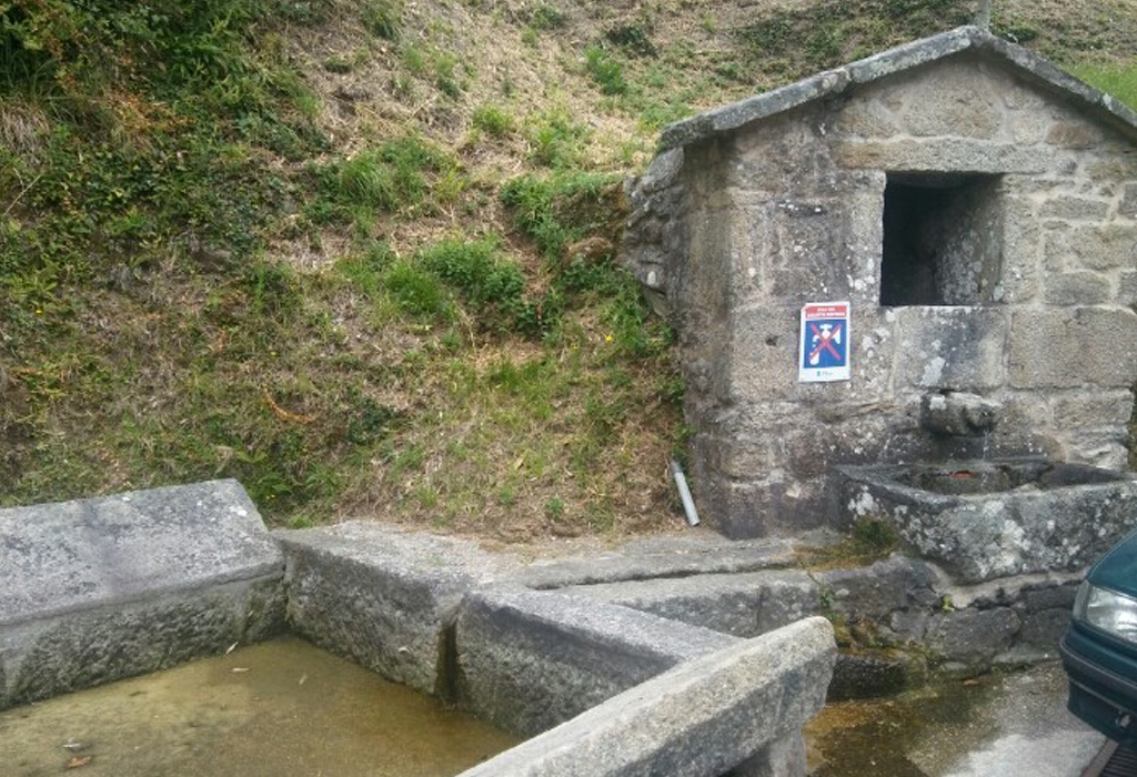 Fonte e lavadoiro das Laceiras - Valga - San Miguel de Valga