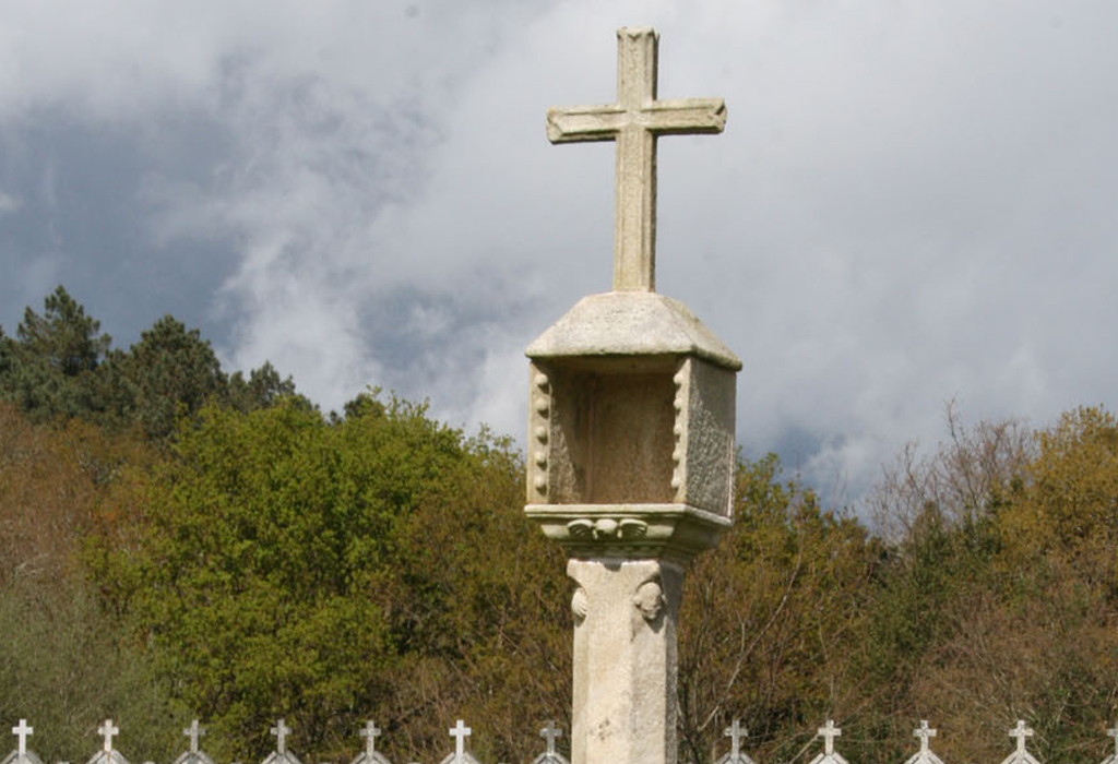 Cruceiro do Cemiterio de Santa María de Isorna - Rianxo - Santa María de Isorna