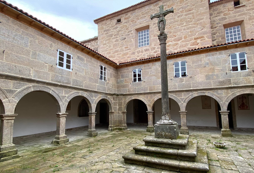 Cruceiro do Convento de Santo Antonio de Herbón - Padrón - Santa María de Herbón