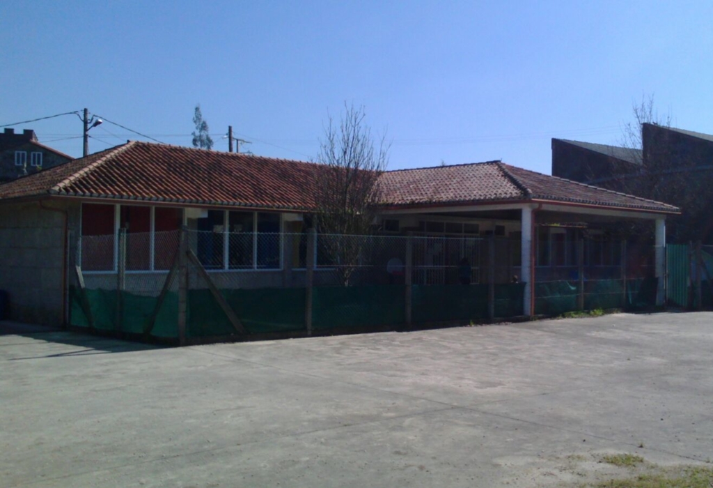 Escola do Forno - Valga - Santa Comba de Cordeiro